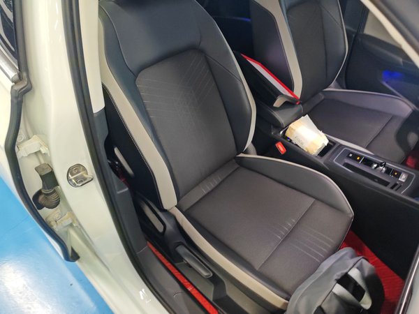 Volkswagen Golf 2021, 68800 км, за 13477 USD - фото 20