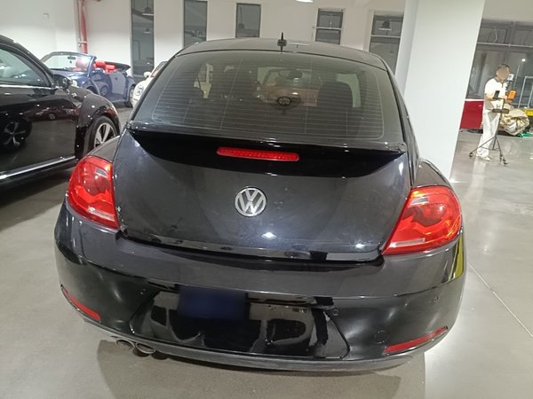 Volkswagen Beetle 2013, 109200 км, за 13175 USD