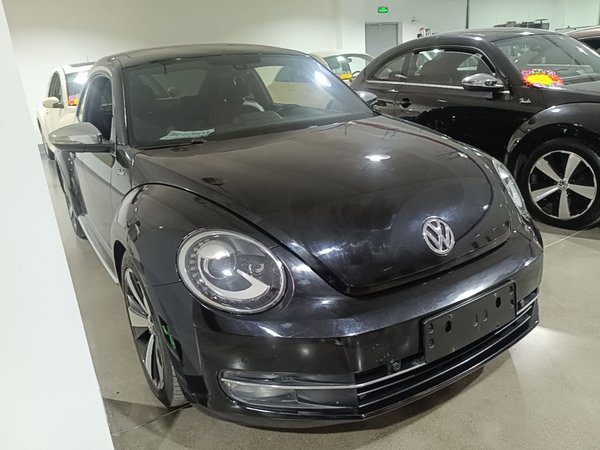 Volkswagen Beetle 2013, 109200 км, за 13175 USD