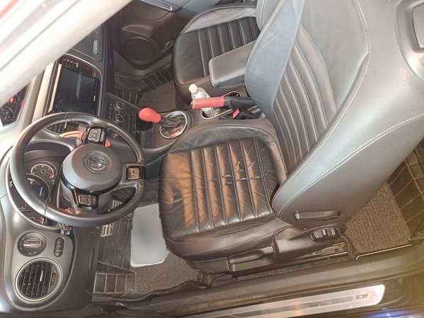 Volkswagen Beetle 2013, 150400 км, за 9908 USD - фото 16