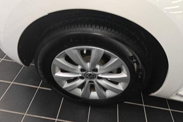 Volkswagen Beetle 2013, 83100 км, за 10574 USD - фото 10