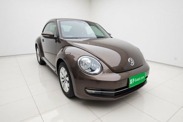 Volkswagen Beetle 2014, 68800 км, за 10158 USD