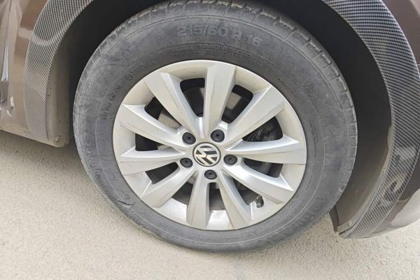 Volkswagen Beetle 2014, 68800 км, за 10158 USD - фото 8