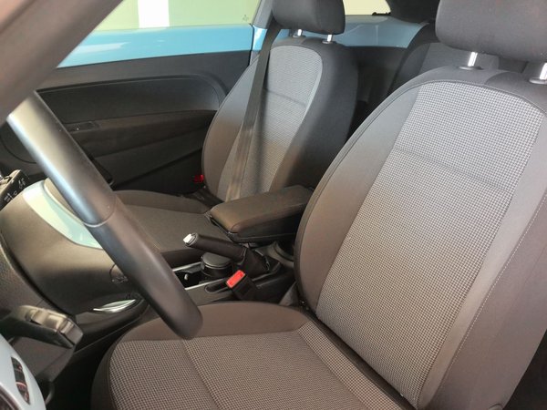 Volkswagen Beetle 2015, 163000 км, за 8928 USD - фото 18