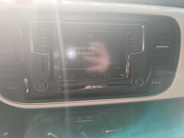 Volkswagen Beetle 2015, 83000 км, за 11340 USD - фото 12