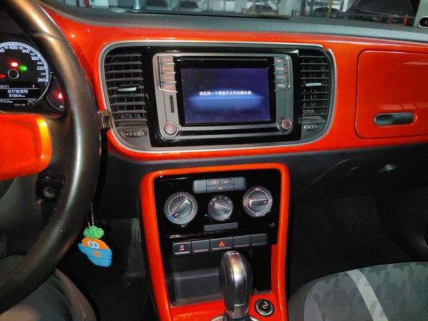 Volkswagen Beetle 2017, 81800 км, за 9215 USD - фото 14