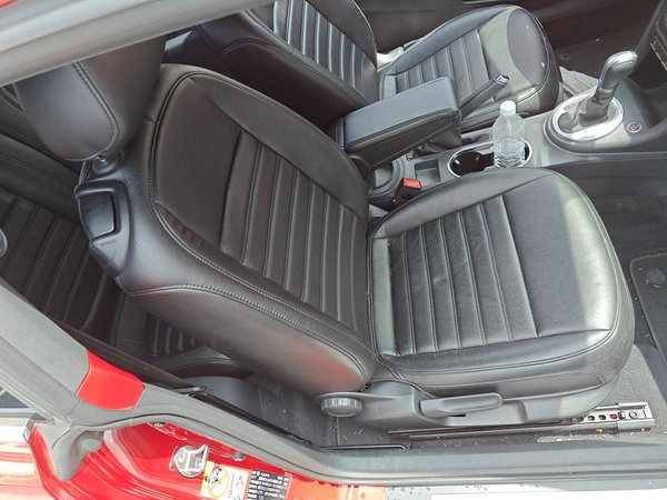 Volkswagen Beetle 2017, 76200 км, за 10538 USD - фото 23