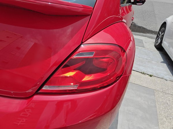 Volkswagen Beetle 2017, 76200 км, за 10538 USD - фото 7