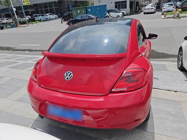 Volkswagen Beetle 2017, 76200 км, за 10538 USD