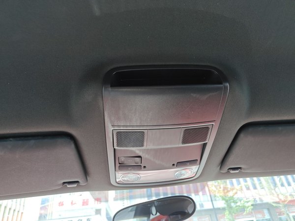 Volkswagen Beetle 2017, 76200 км, за 10538 USD - фото 21