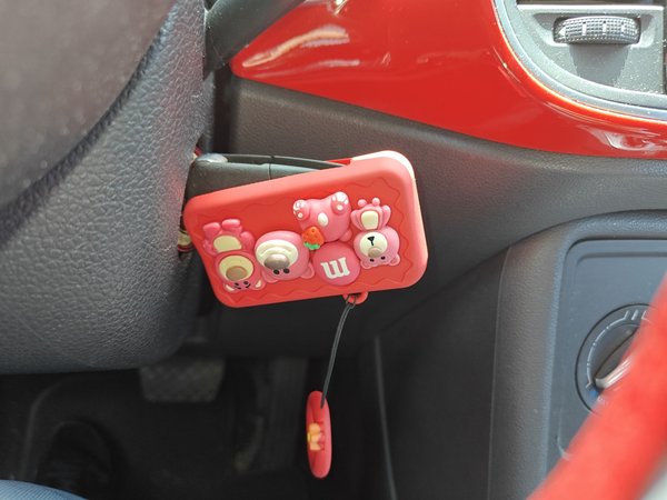 Volkswagen Beetle 2017, 76200 км, за 10538 USD - фото 12