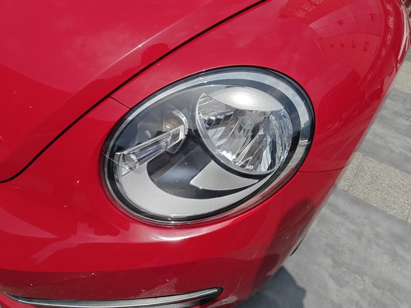 Volkswagen Beetle 2017, 76200 км, за 10538 USD - фото 9