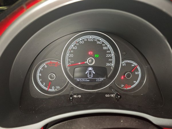 Volkswagen Beetle 2017, 33800 км, за 12163 USD