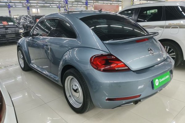 Volkswagen Beetle 2018, 48200 км, за 13719 USD
