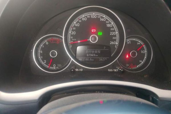 Volkswagen Beetle 2018, 87899 км, за 13426 USD - фото 11