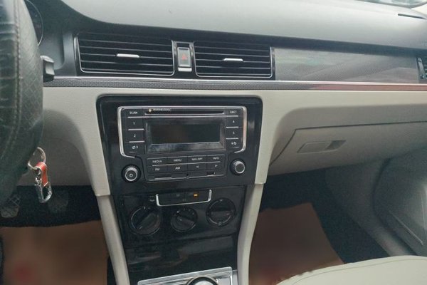 Volkswagen Bora 2014, 82500 км, за 4346 USD - фото 8
