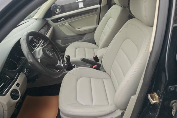 Volkswagen Bora 2014, 82500 км, за 4346 USD - фото 9