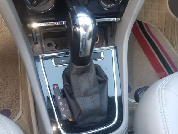 Volkswagen Bora 2014, 74700 км, за 6320 USD - фото 11
