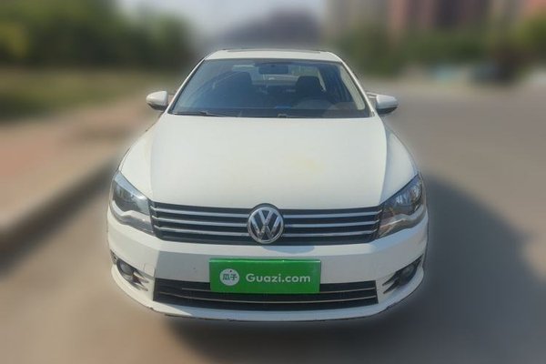 Volkswagen Bora 2015, 105800 км, за 6155 USD