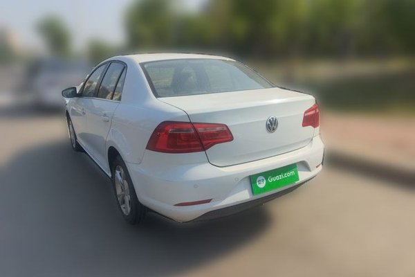 Volkswagen Bora 2015, 105800 км, за 6155 USD