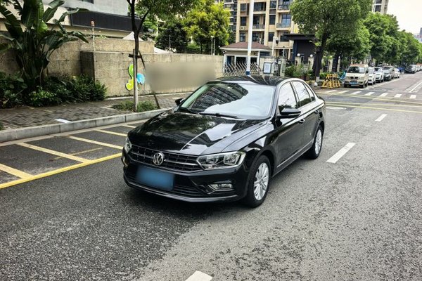 Volkswagen Bora 2016, 114300 км, за 5682 USD - фото 12