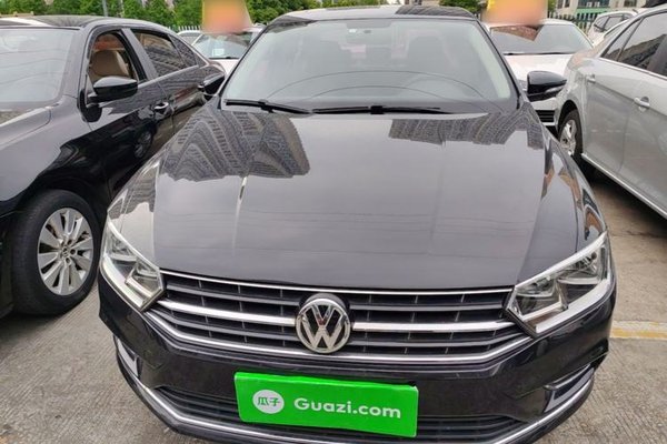 Volkswagen Bora 2016, 114300 км, за 5682 USD