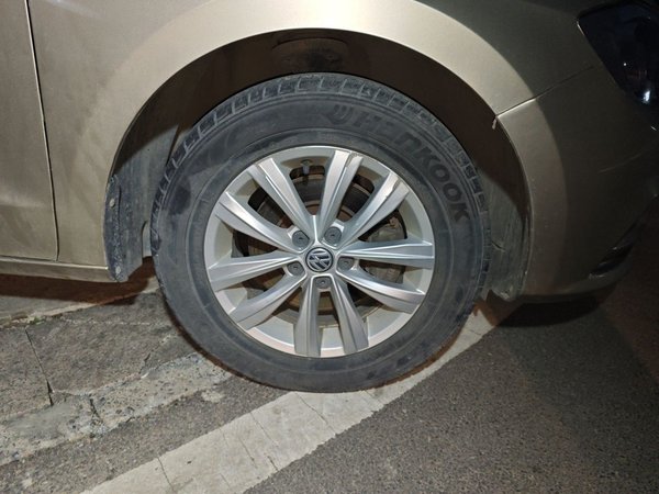 Volkswagen Bora 2017, 80000 км, за 5096 USD - фото 8