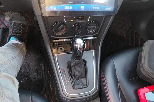 Volkswagen Bora 2017, 112300 км, за 6252 USD - фото 21