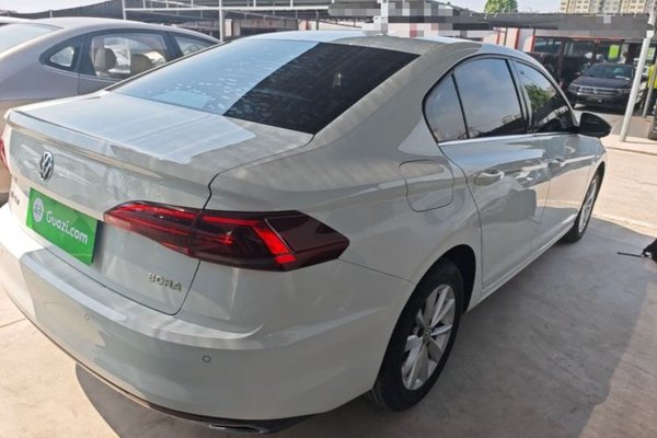 Volkswagen Bora 2019, 43800 км, за 9327 USD - фото 9