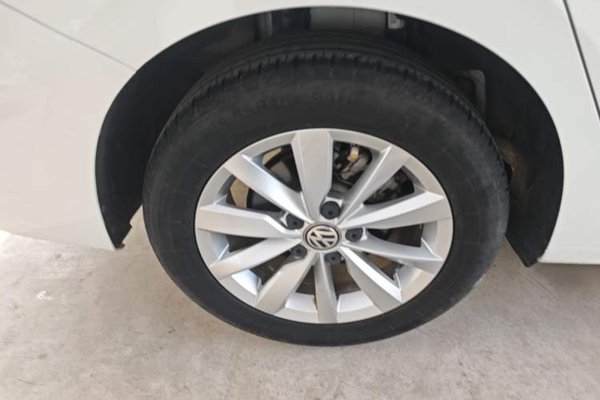 Volkswagen Bora 2019, 43800 км, за 9327 USD - фото 13