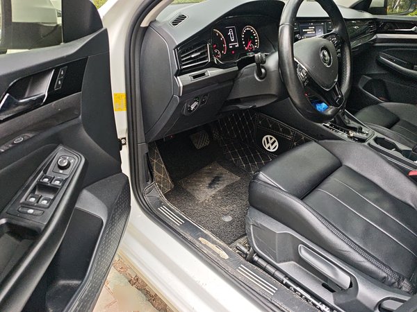 Volkswagen Bora 2020, 64100 км, за 10621 USD - фото 17