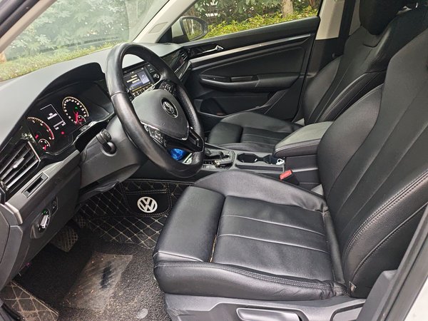 Volkswagen Bora 2020, 64100 км, за 10621 USD - фото 16