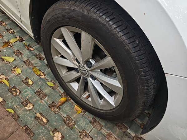 Volkswagen Bora 2020, 64100 км, за 10621 USD - фото 8