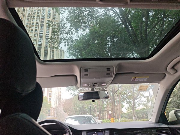 Volkswagen Bora 2020, 64100 км, за 10621 USD - фото 19