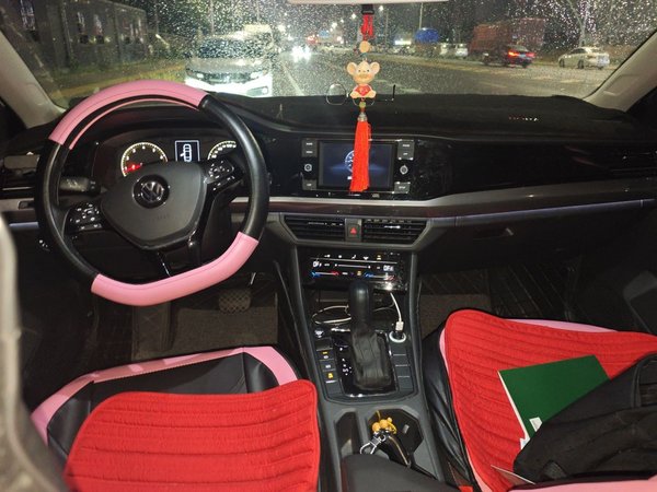 Volkswagen Bora 2020, 35100 км, за 9244 USD - фото 10