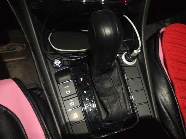Volkswagen Bora 2020, 35100 км, за 9244 USD - фото 15