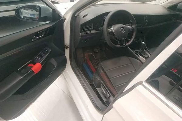 Volkswagen Bora 2020, 53000 км, за 9010 USD - фото 18