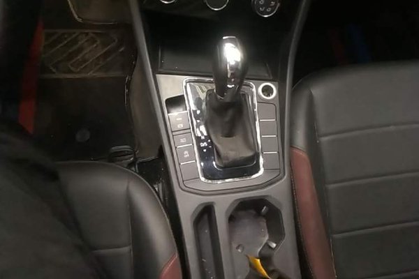 Volkswagen Bora 2020, 53000 км, за 9010 USD - фото 16
