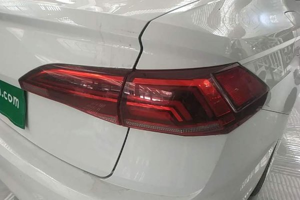 Volkswagen Bora 2020, 53000 км, за 9010 USD - фото 9