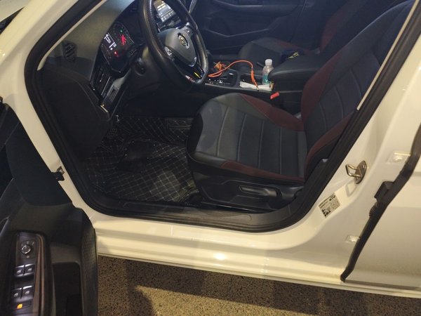 Volkswagen Bora 2020, 54100 км, за 7367 USD - фото 16