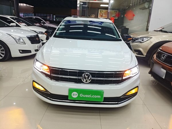 Volkswagen Bora 2020, 62200 км, за 9559 USD