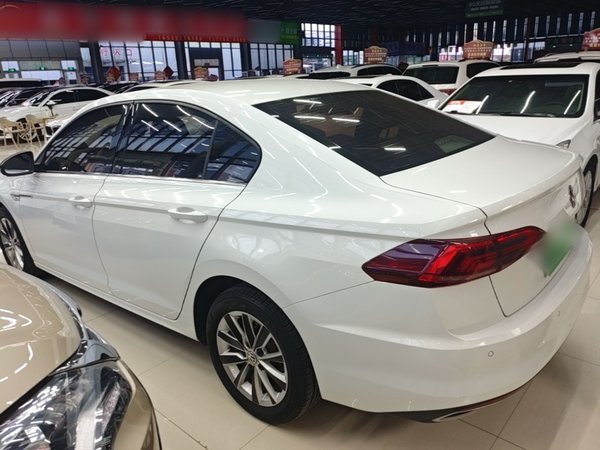Volkswagen Bora 2020, 62200 км, за 9559 USD
