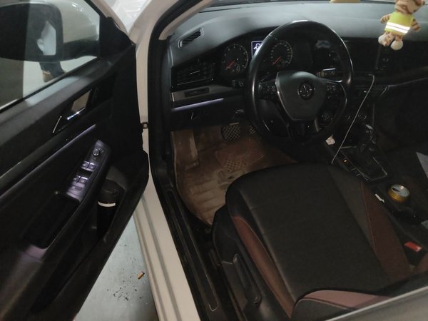 Volkswagen Bora 2020, 75800 км, за 7873 USD - фото 17