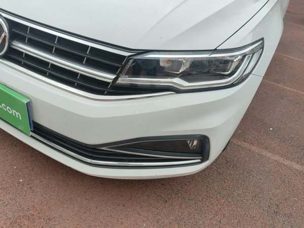Volkswagen Bora 2021, 28800 км, за 10549 USD - фото 9
