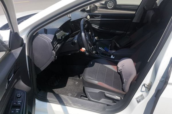 Volkswagen Bora 2021, 49100 км, за 8315 USD - фото 7