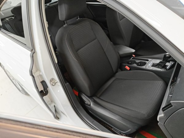 Volkswagen Bora 2021, 49200 км, за 9183 USD - фото 23