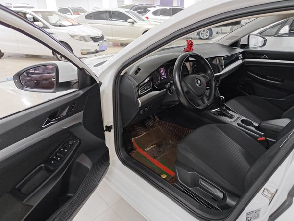 Volkswagen Bora 2021, 49200 км, за 9183 USD - фото 19