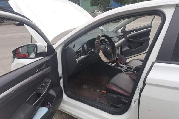 Volkswagen Bora 2021, 65500 км, за 8432 USD - фото 16