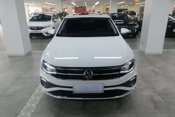 Volkswagen Bora 2023, 22599 км, за 11916 USD