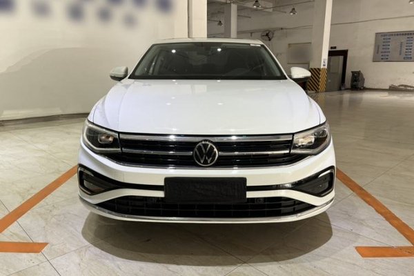 Volkswagen Bora 2023, 37400 км, за 13639 USD